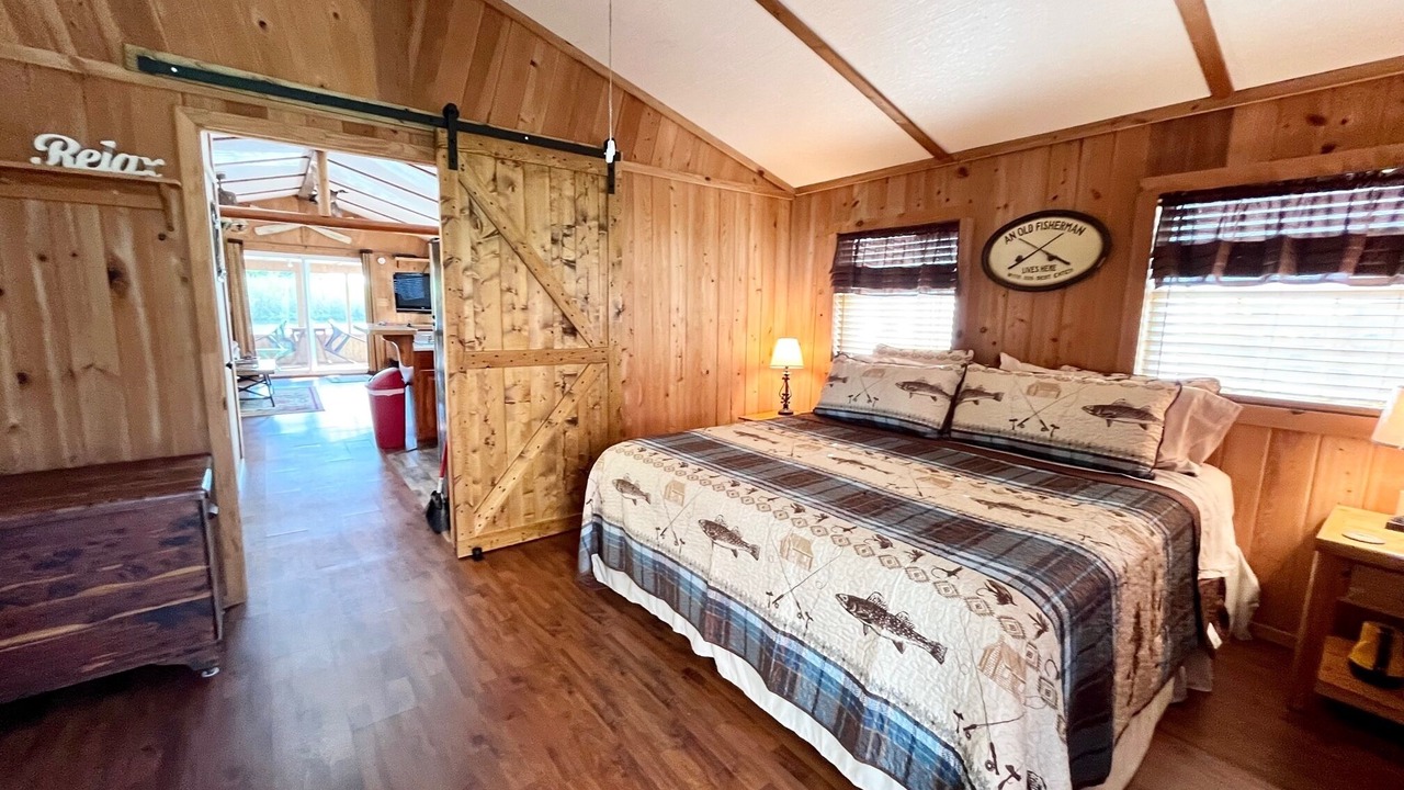 Photo of Bedroom in Apalachicola