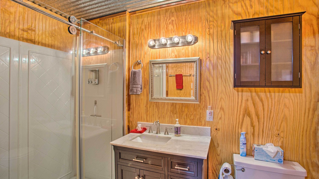 Photo of Bathroom in Avinger