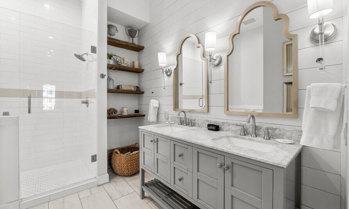 Photo of Bathroom in Seacrest Beach