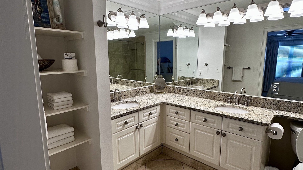 Photo of Bathroom in Crystal Beach