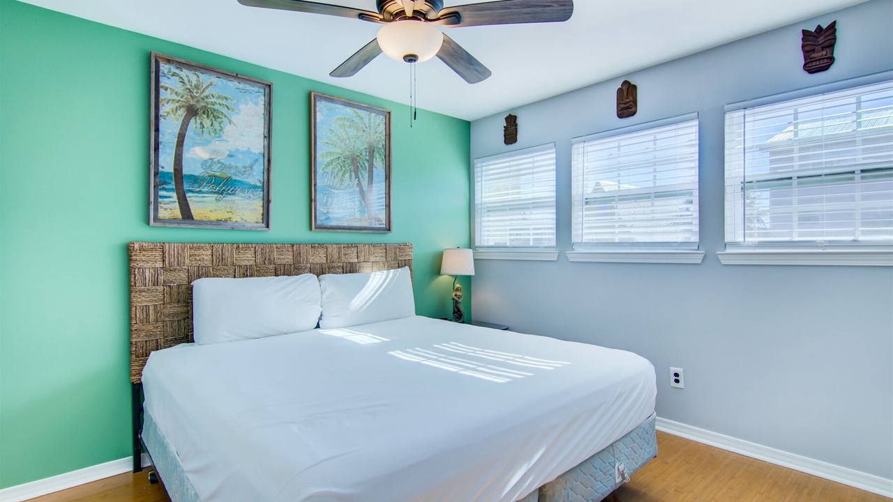 Photo of Bedroom in Miramar Beach