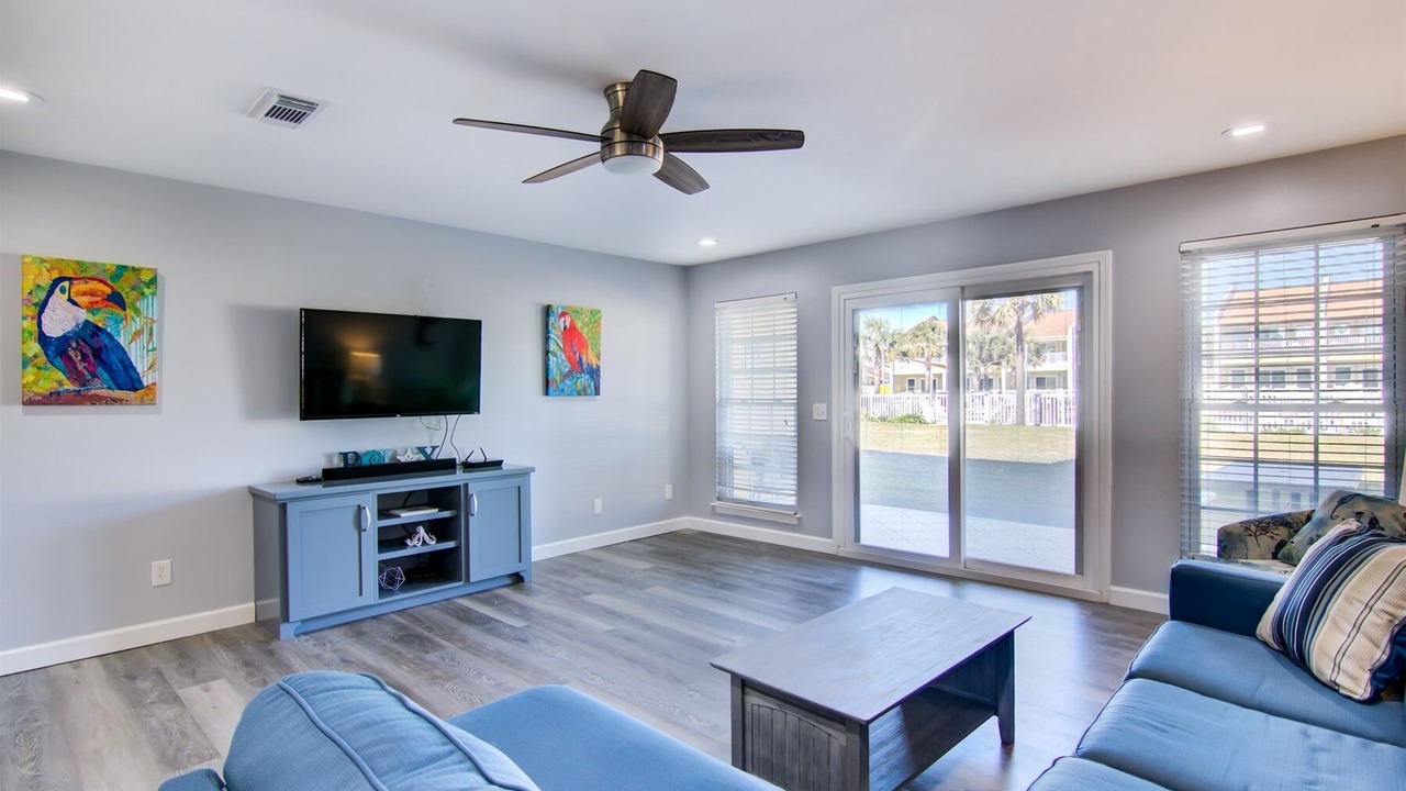 Photo of Livingroom in Miramar Beach