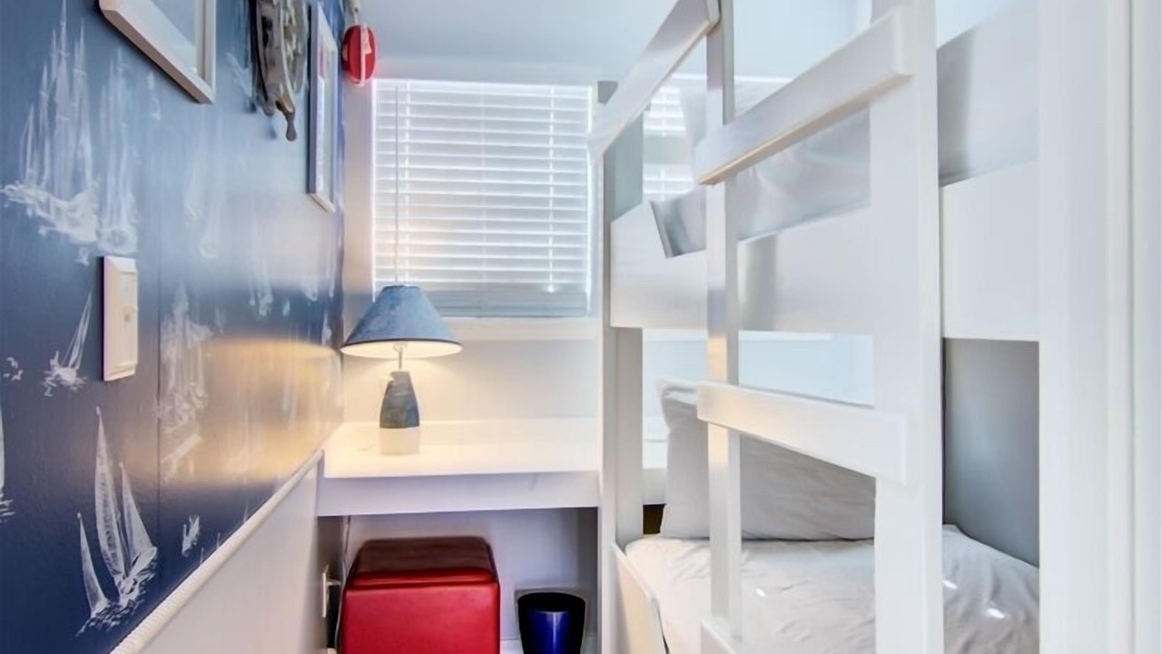 Photo of Bedroom in Miramar Beach