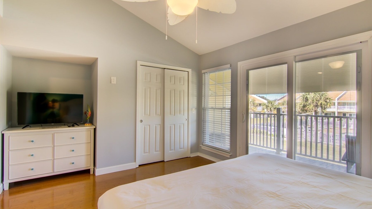 Photo of Bedroom in Miramar Beach