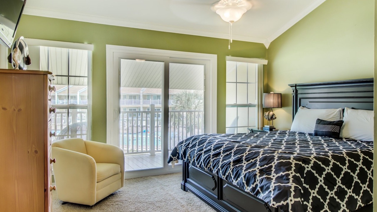 Photo of Bedroom in Miramar Beach