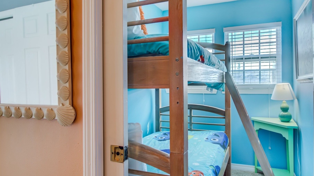 Photo of Bedroom in Miramar Beach