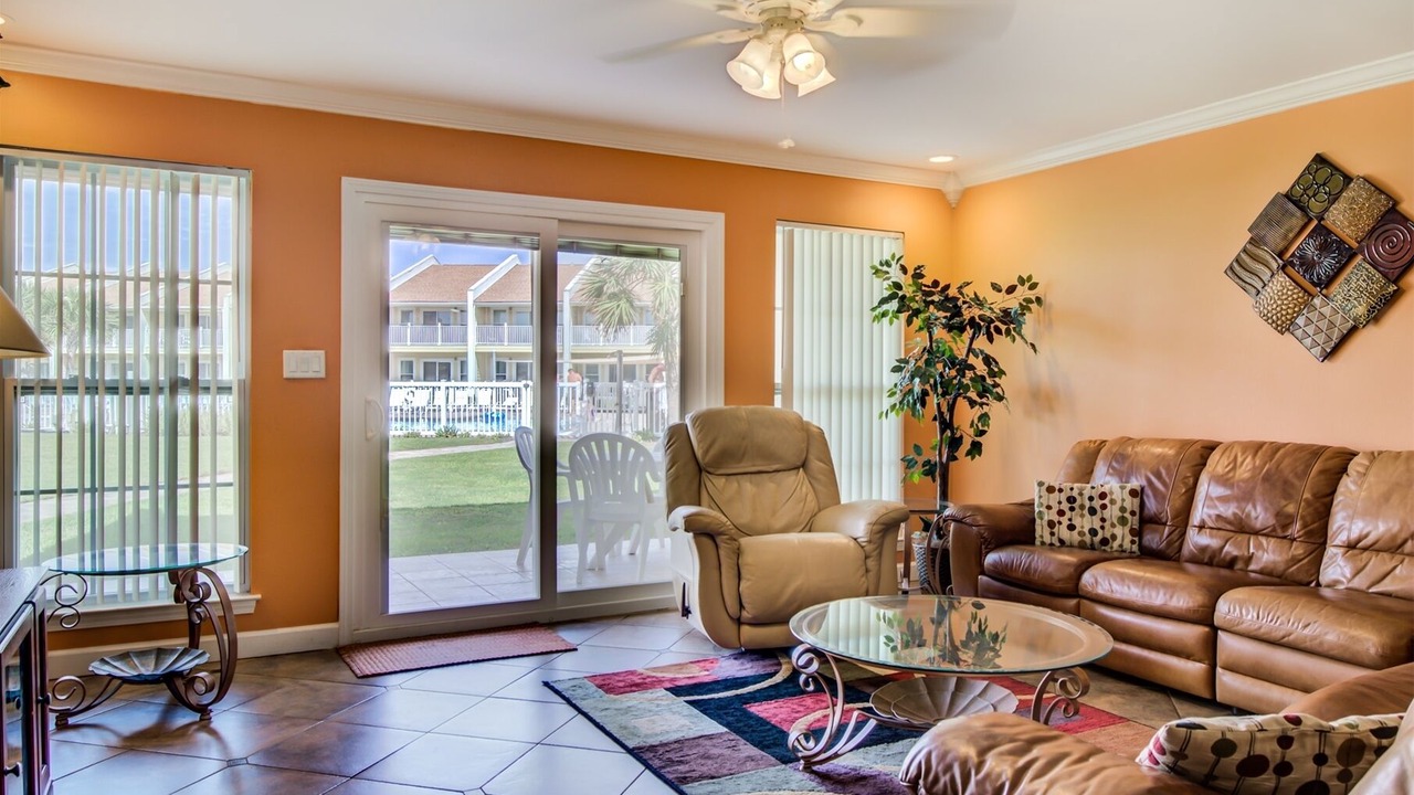 Photo of Livingroom in Miramar Beach