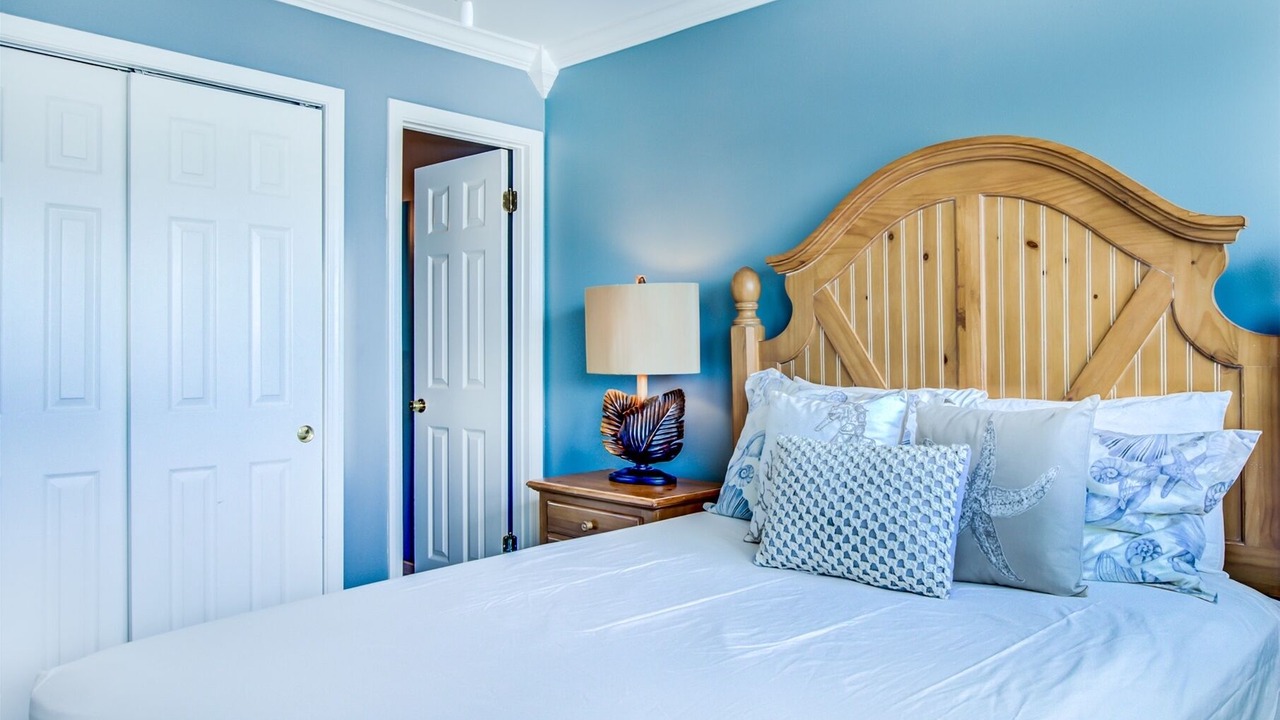 Photo of Bedroom in Miramar Beach