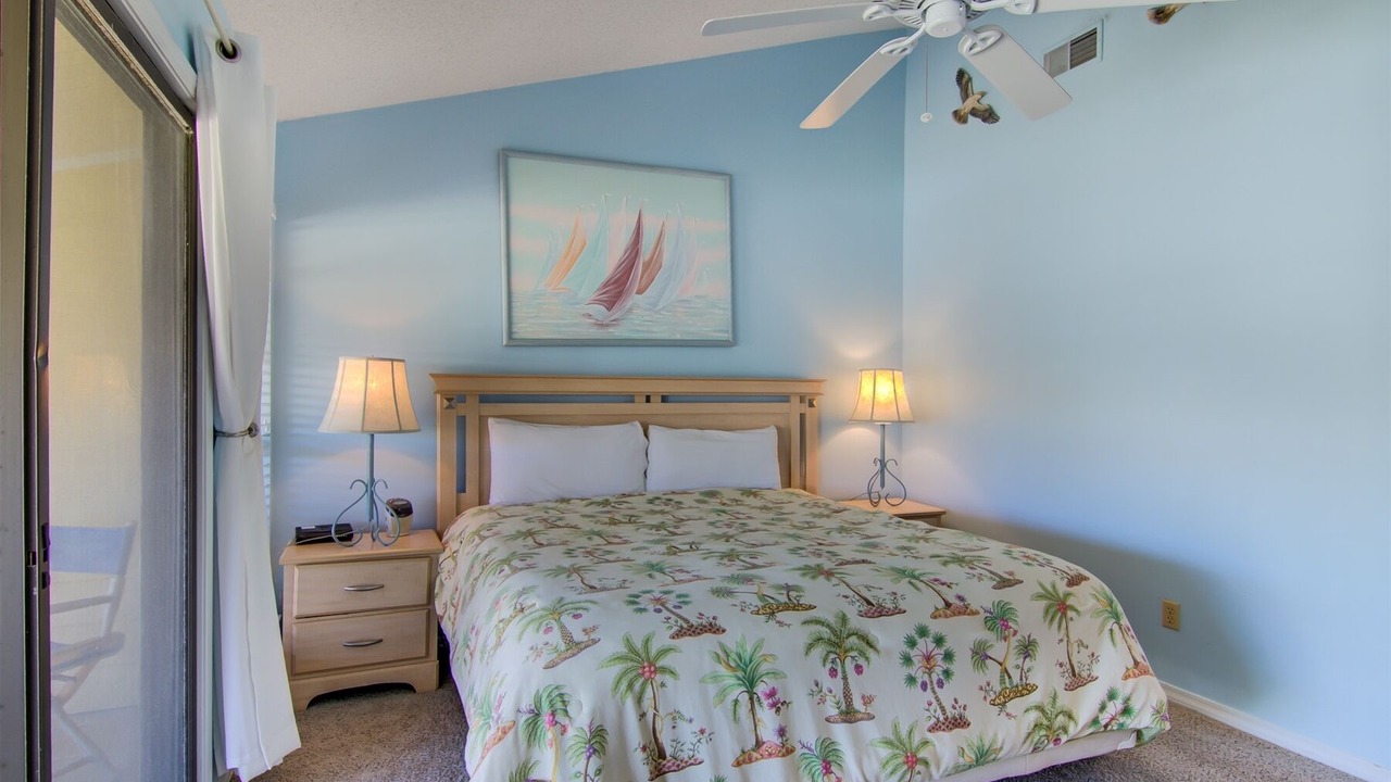 Photo of Bedroom in Miramar Beach