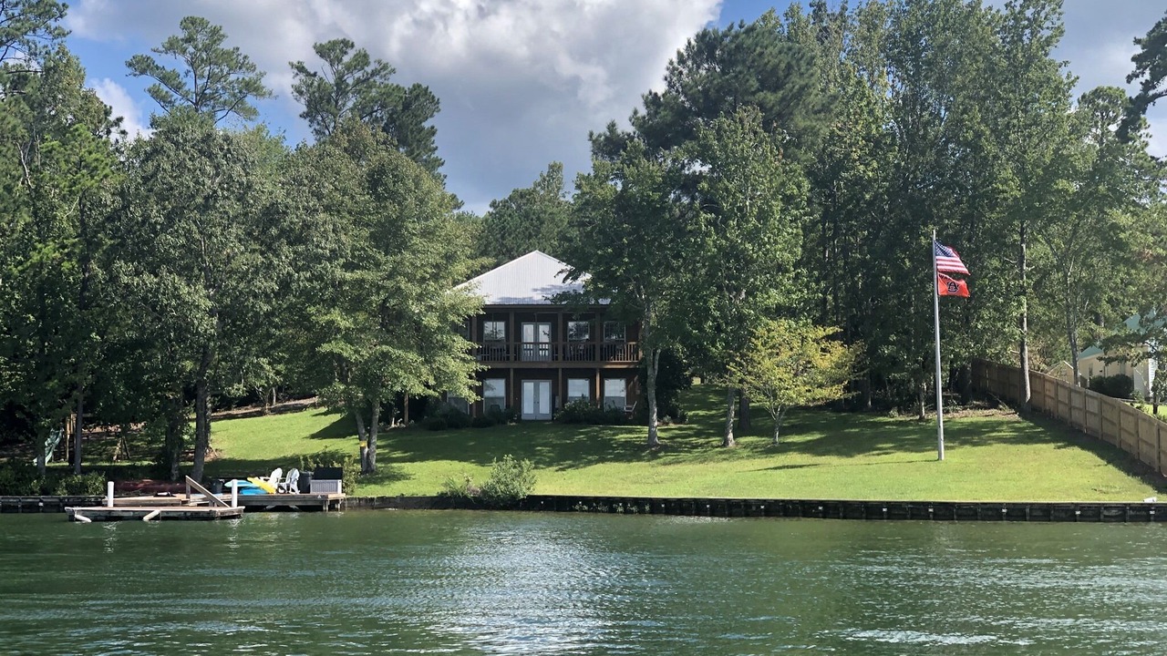Photo of Others in Dadeville
