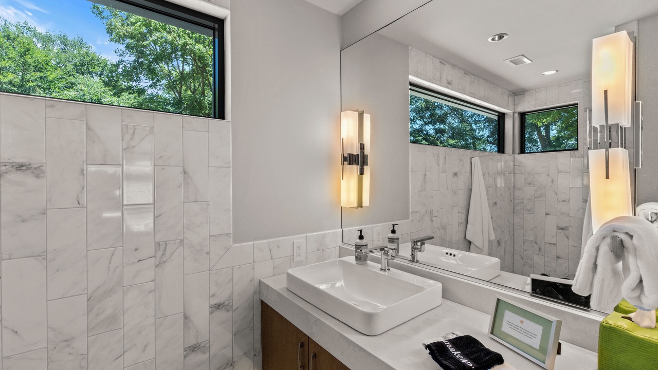Photo of Bathroom in Malakoff