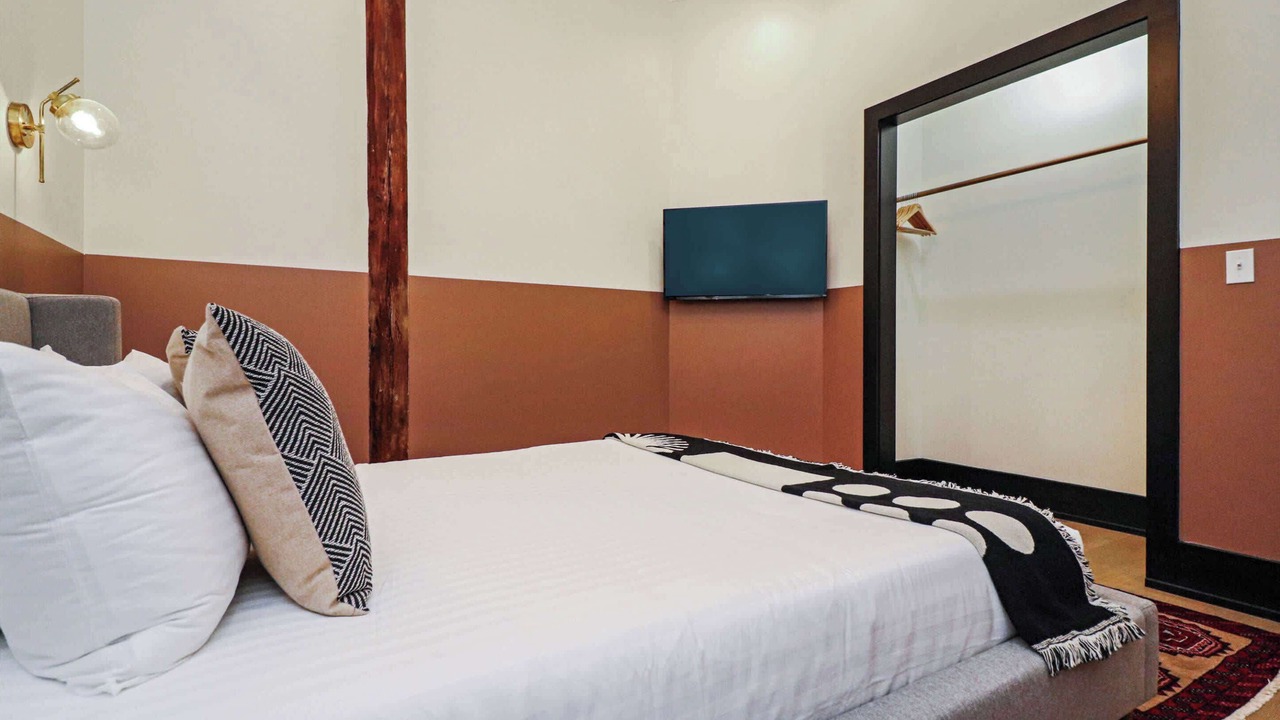 Photo of Bedroom in Arts/Warehouse District