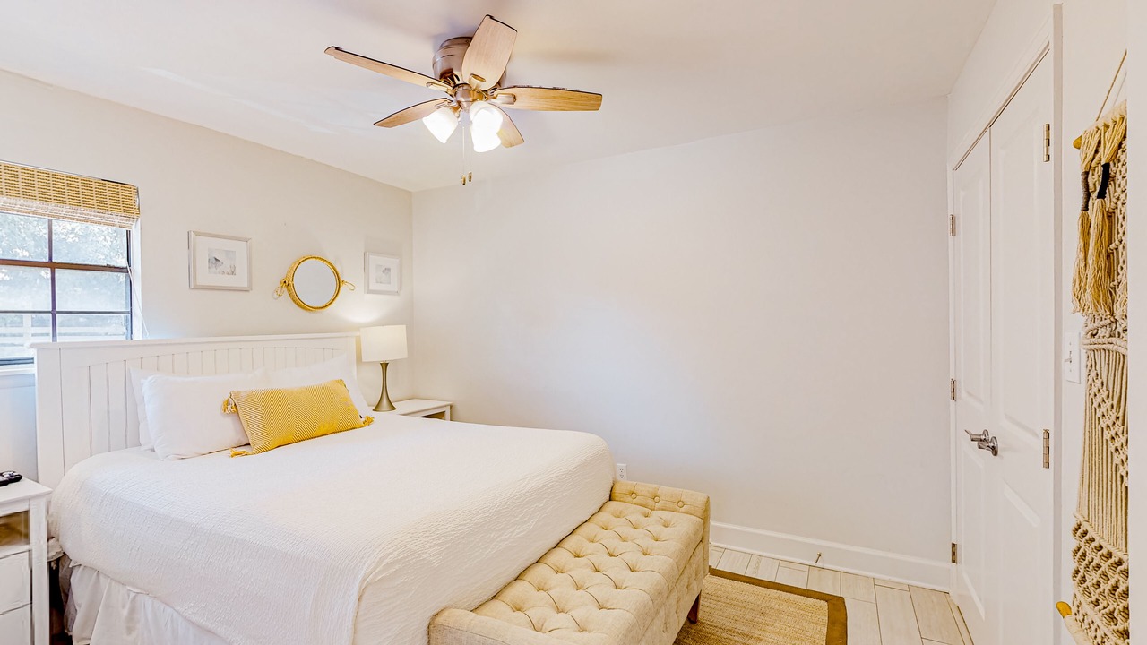 Photo of Bedroom in Miramar Beach