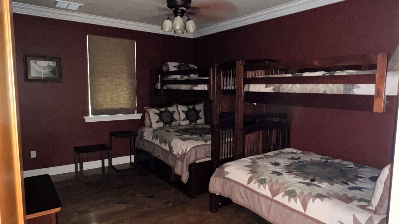 Photo of Bedroom in Port Sulphur