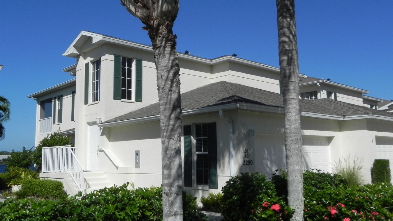 Photo of Outdoor in Crown Pointe