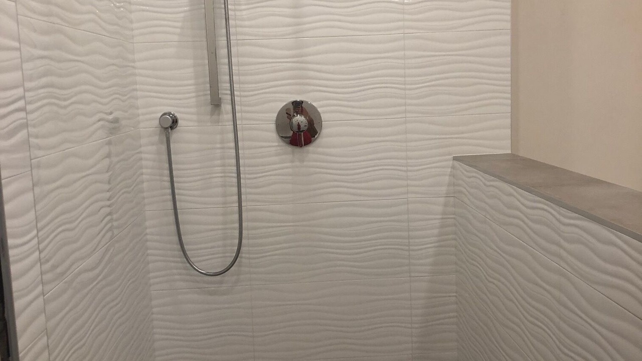 Photo of Bathroom in Crown Pointe