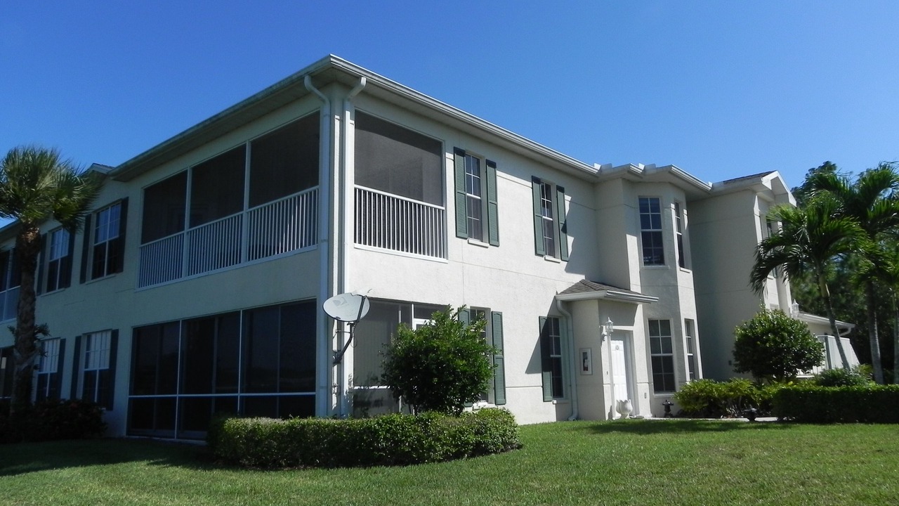 Photo of Outdoor in Crown Pointe