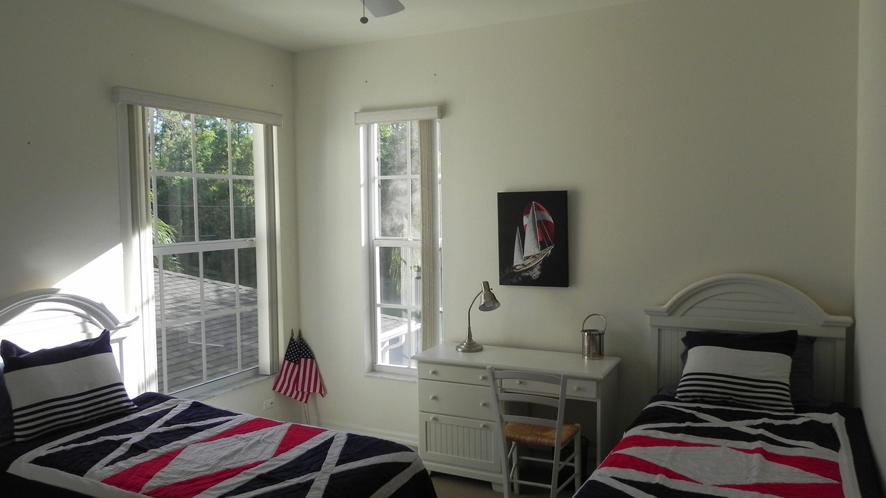 Photo of Bedroom in Crown Pointe