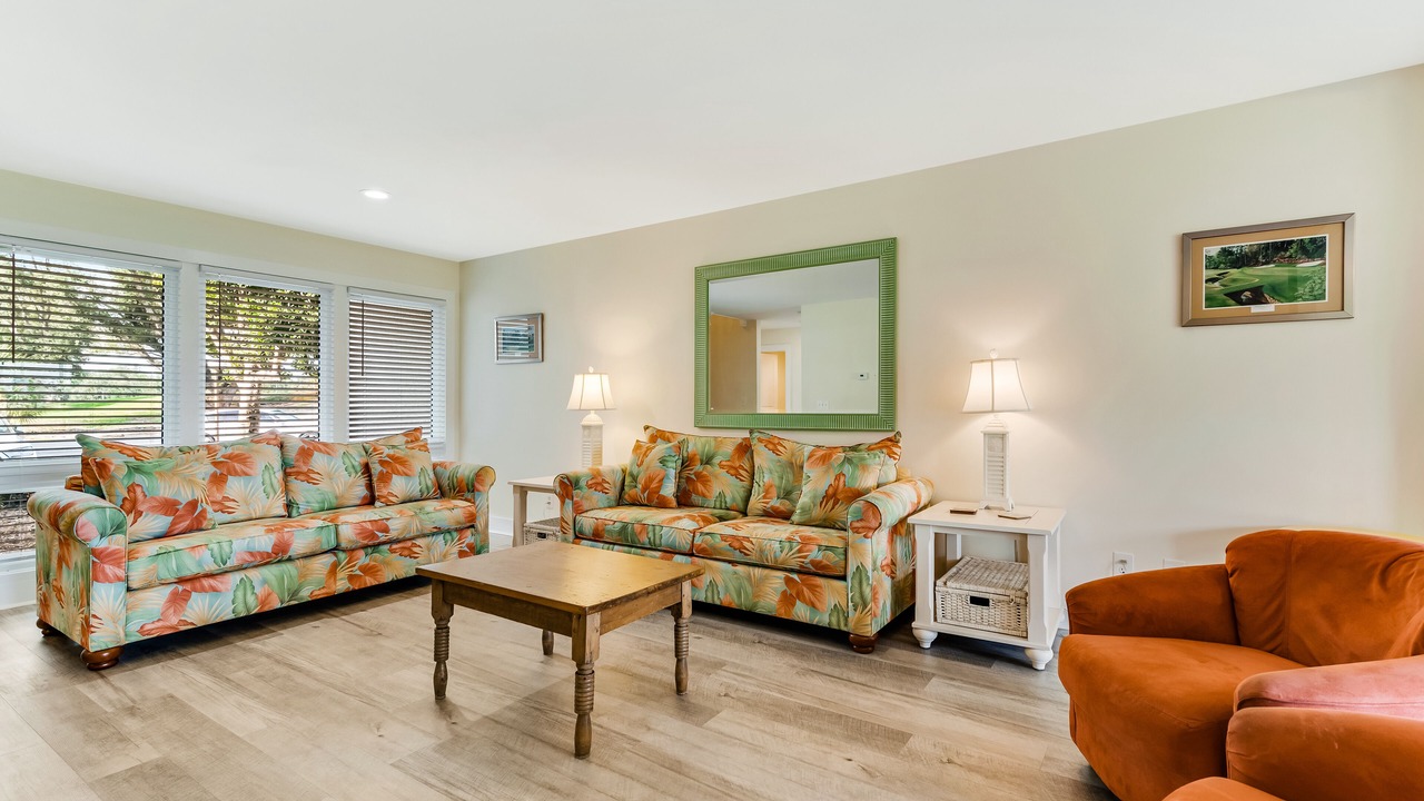 Photo of Livingroom in Upper Grand Lagoon