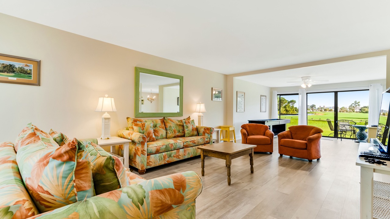Photo of Livingroom in Upper Grand Lagoon