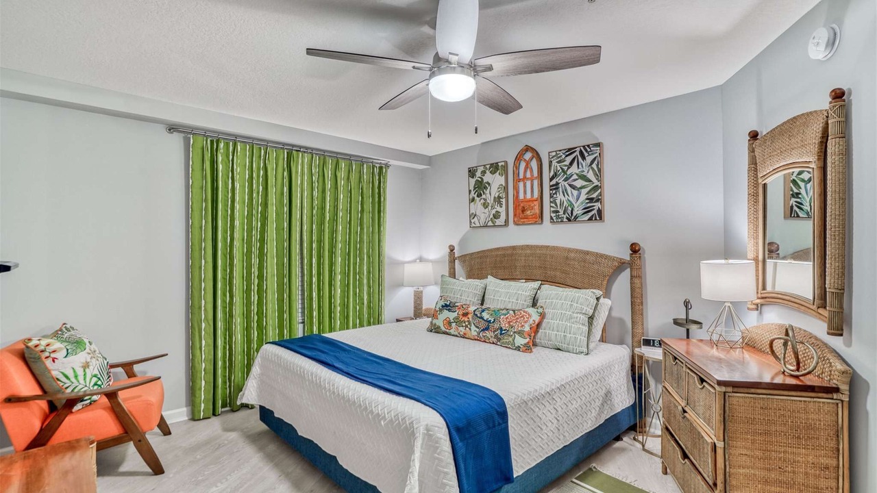 Photo of Bedroom in Miramar Beach