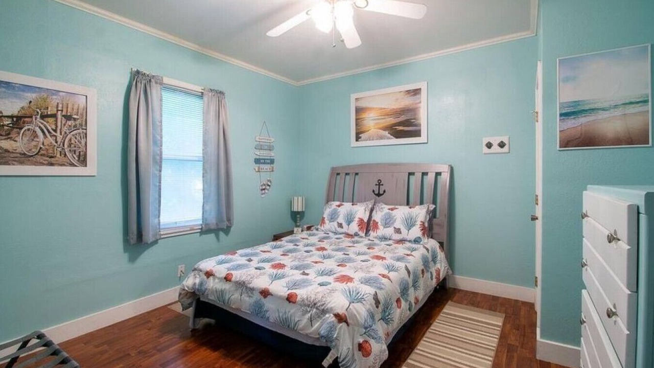 Photo of Bedroom in Mississippi City