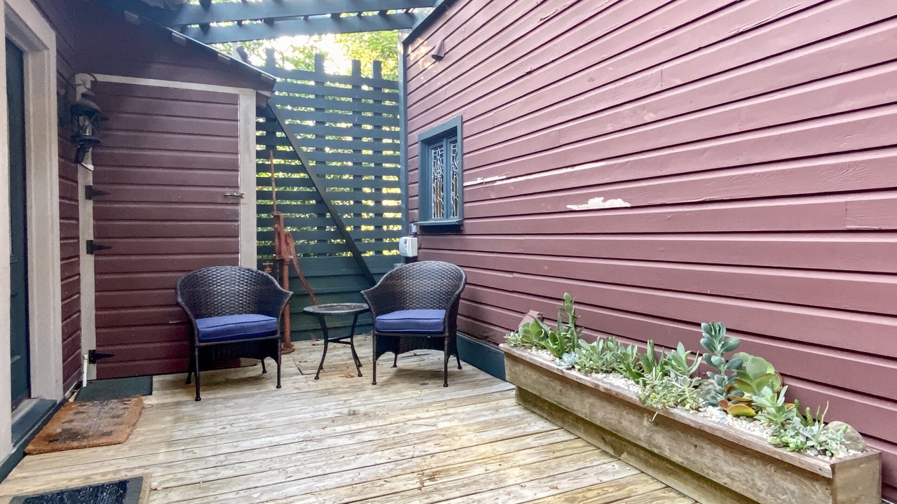 Photo of Patio Balcony in Historic Downtown Apalachicola