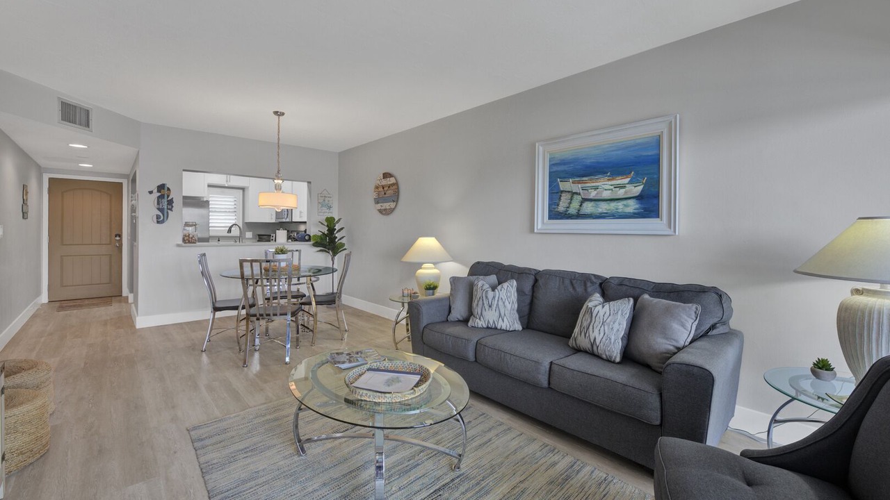 Photo of Livingroom in Old Naples
