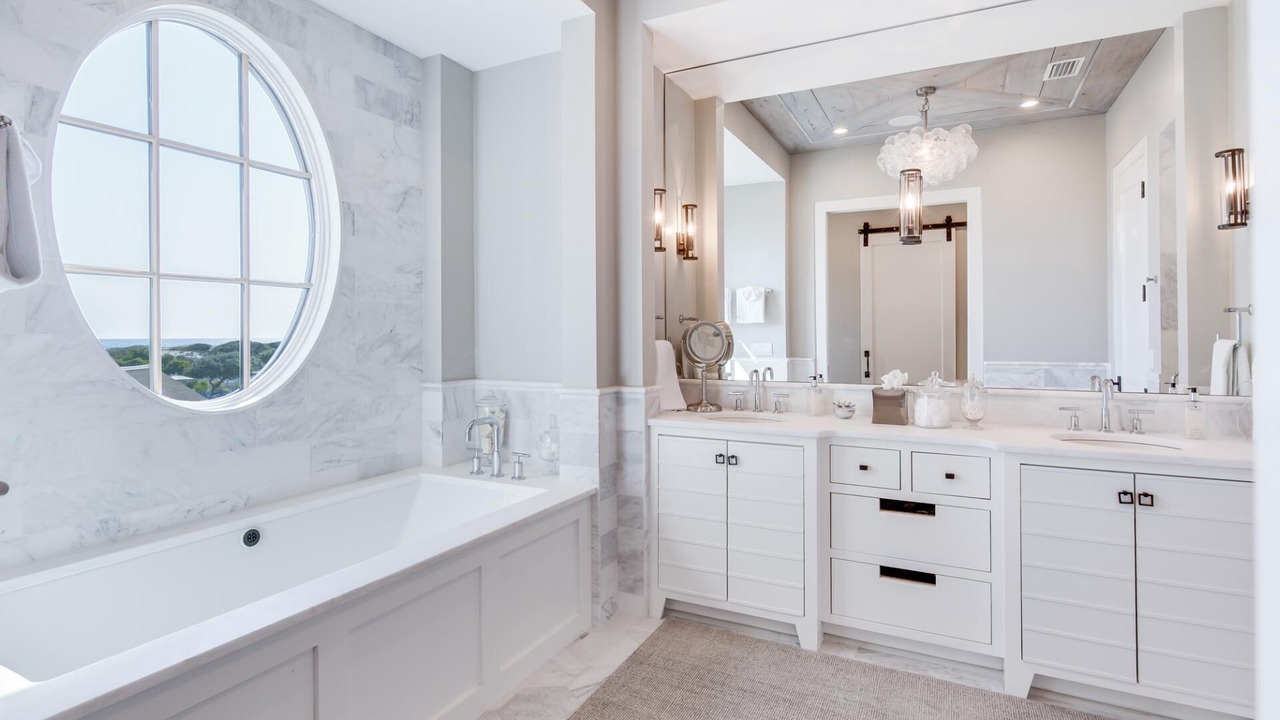 Photo of Bathroom in WaterSound Beach