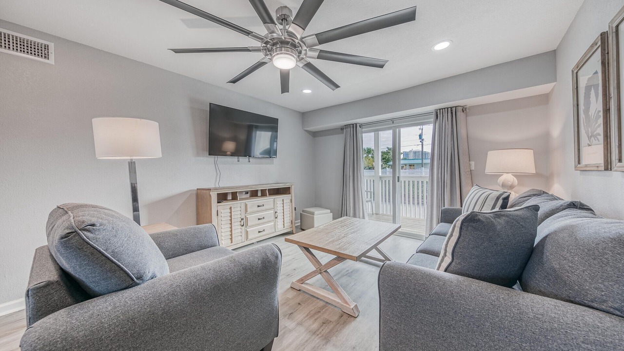 Photo of Bedroom in Holiday Isle