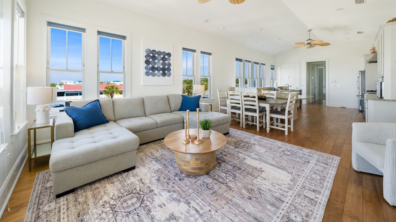 Photo of Livingroom in Miramar Beach