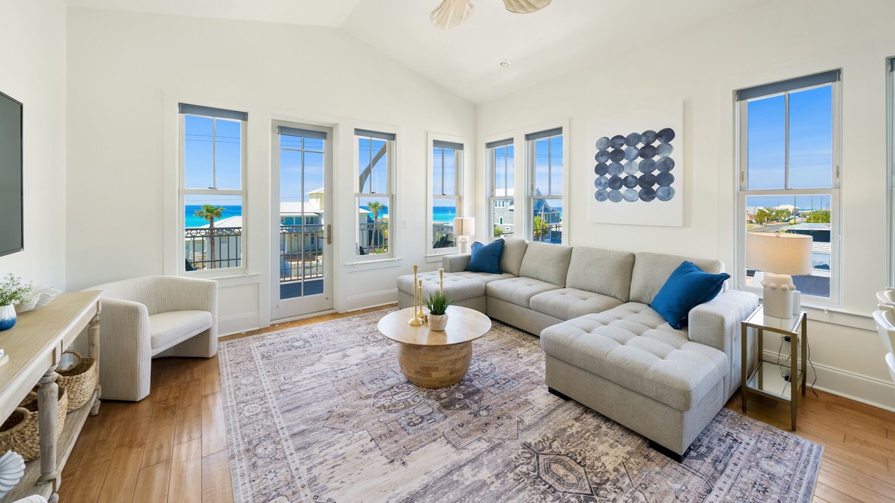Photo of Livingroom in Miramar Beach