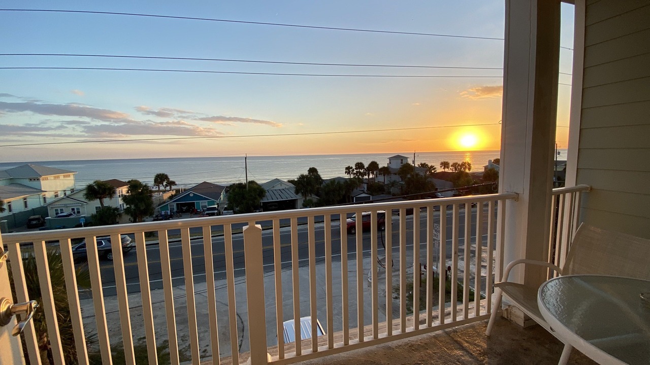 Photo of Patio Balcony in Bahama Beach