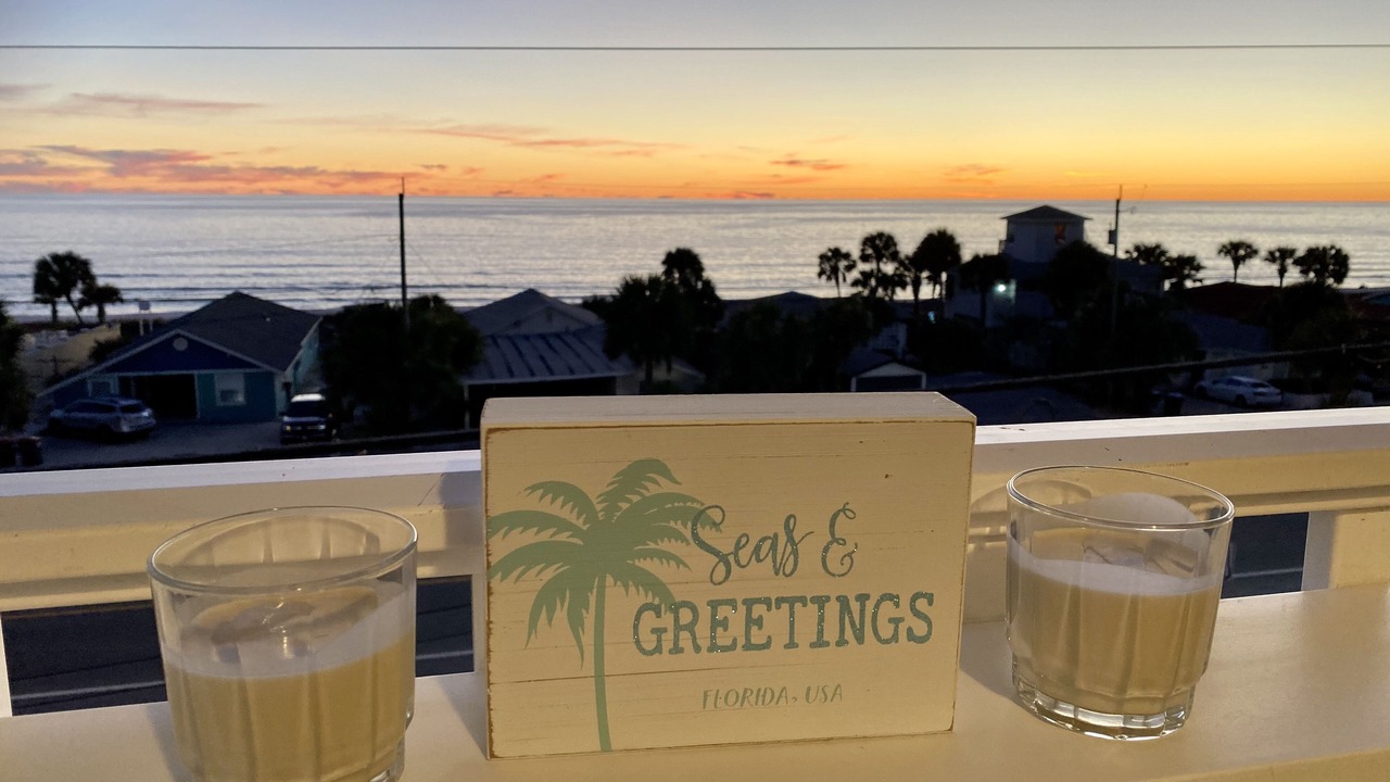 Photo of Patio Balcony in Bahama Beach