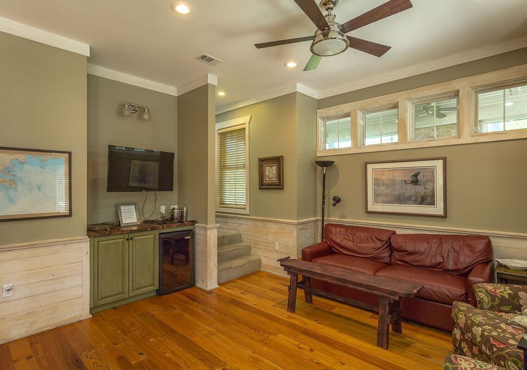 Photo of Livingroom in Panacea