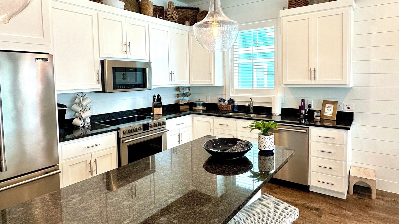 Photo of Kitchen in Silver Sands Beach