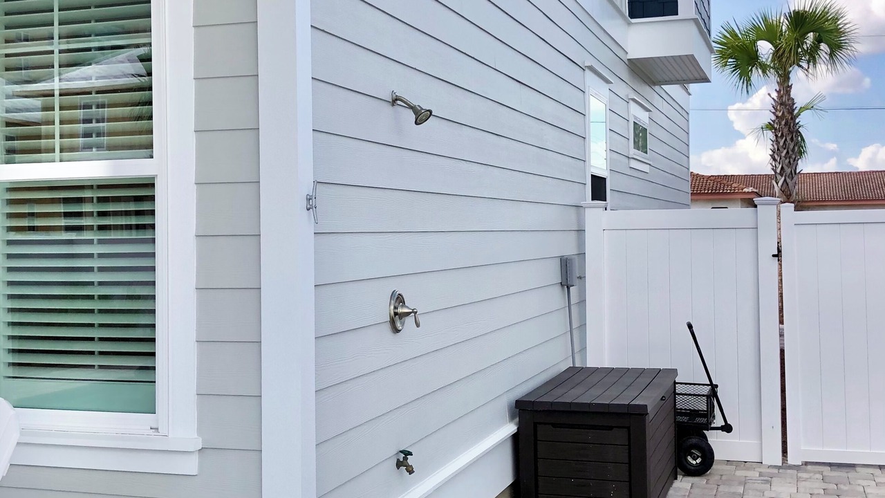 Photo of Patio Balcony in Silver Sands Beach