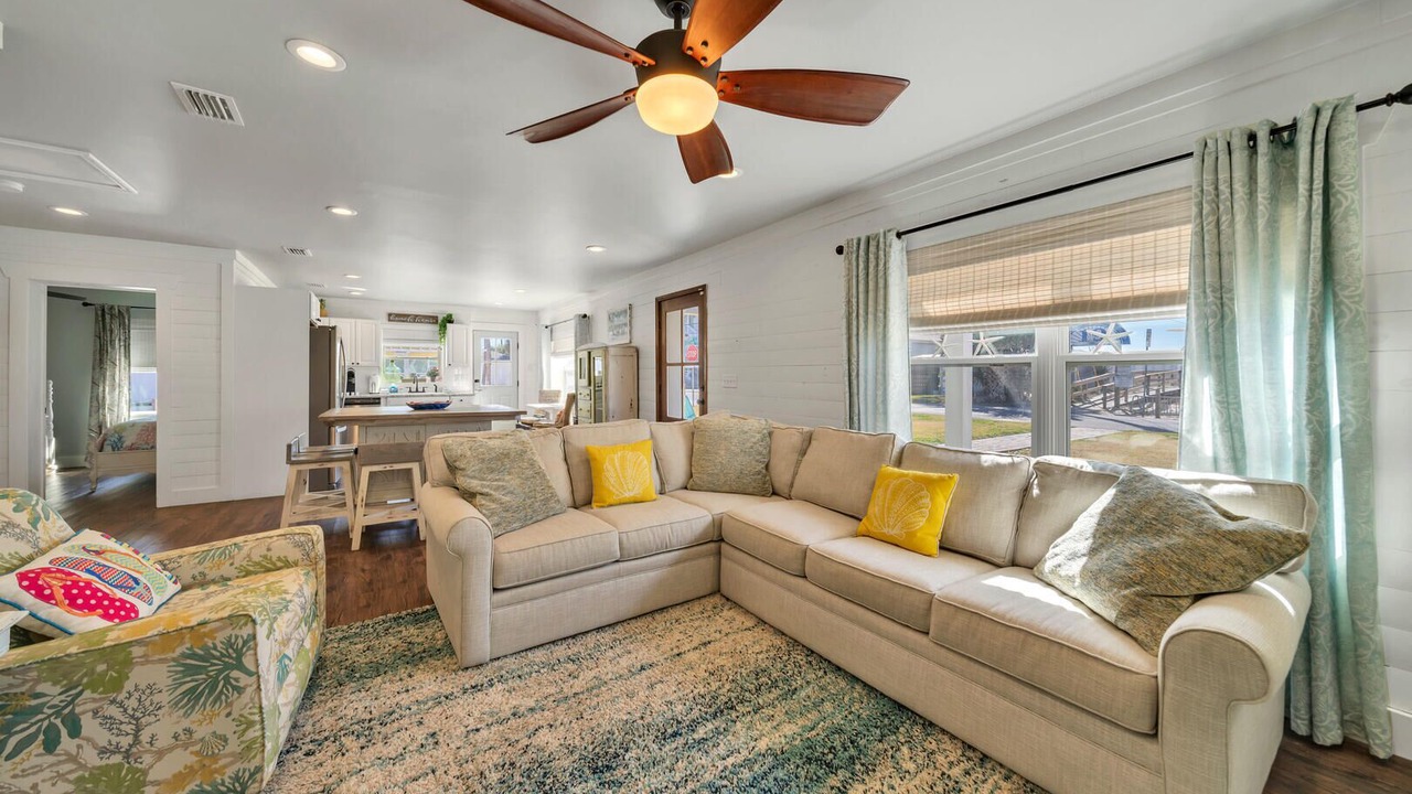 Photo of Livingroom in Bel Air