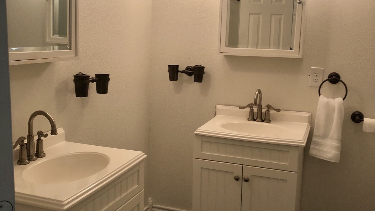 Photo of Bedroom in Broaddus