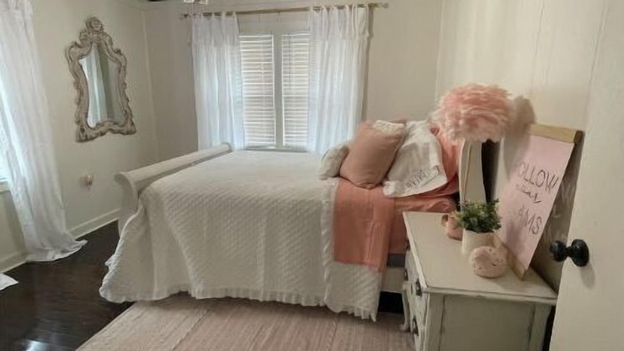 Photo of Bedroom in Kelly