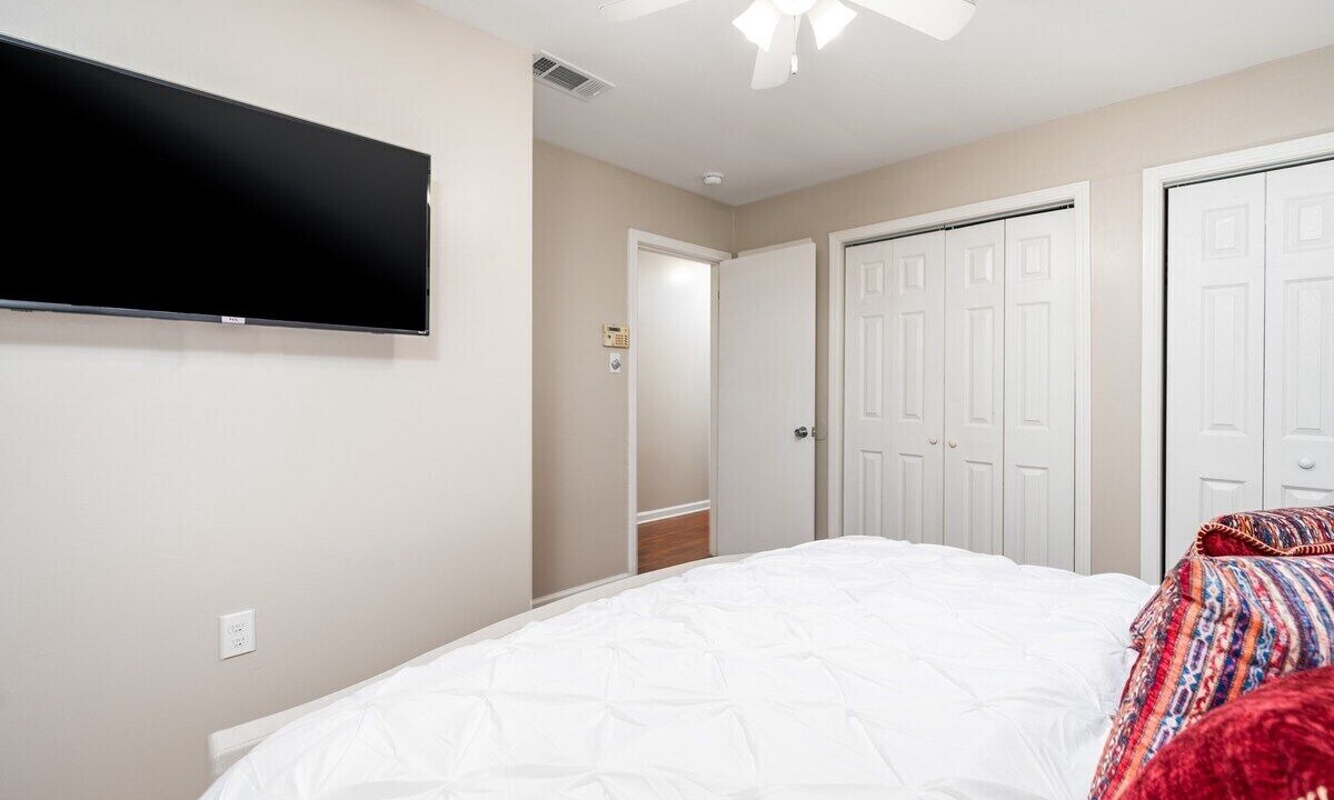 Photo of Bedroom in Alexandria