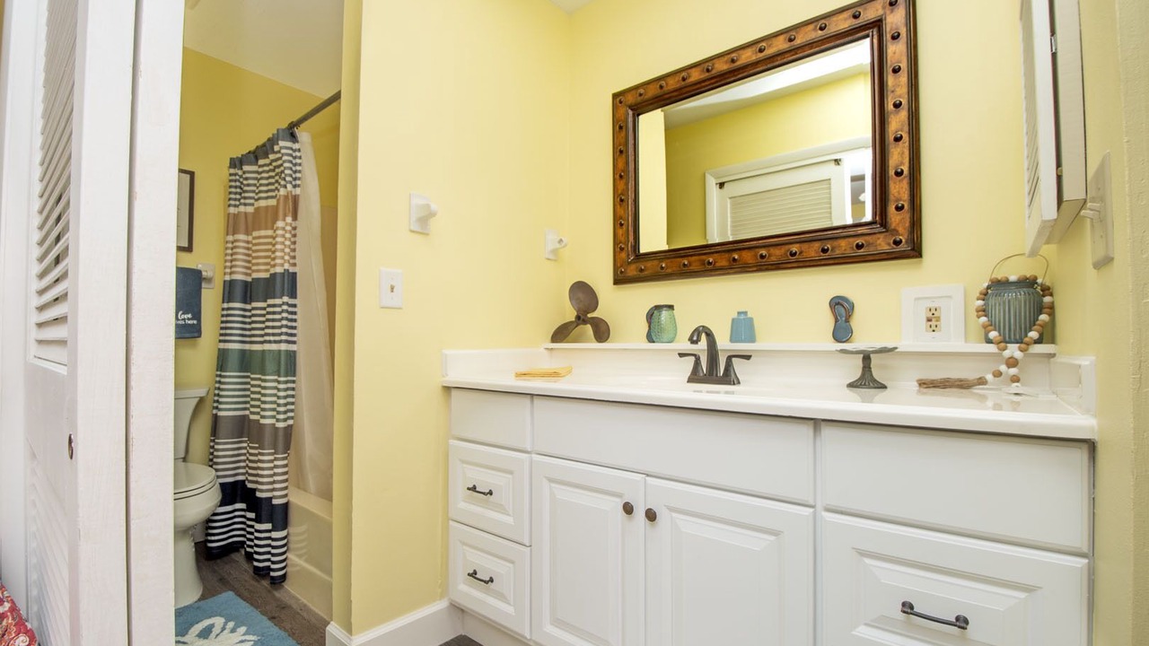 Photo of Bathroom in Isles of Capri