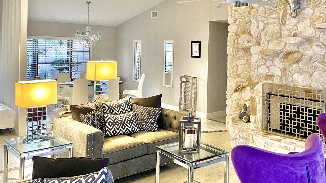 Photo of Livingroom in Kings Lake