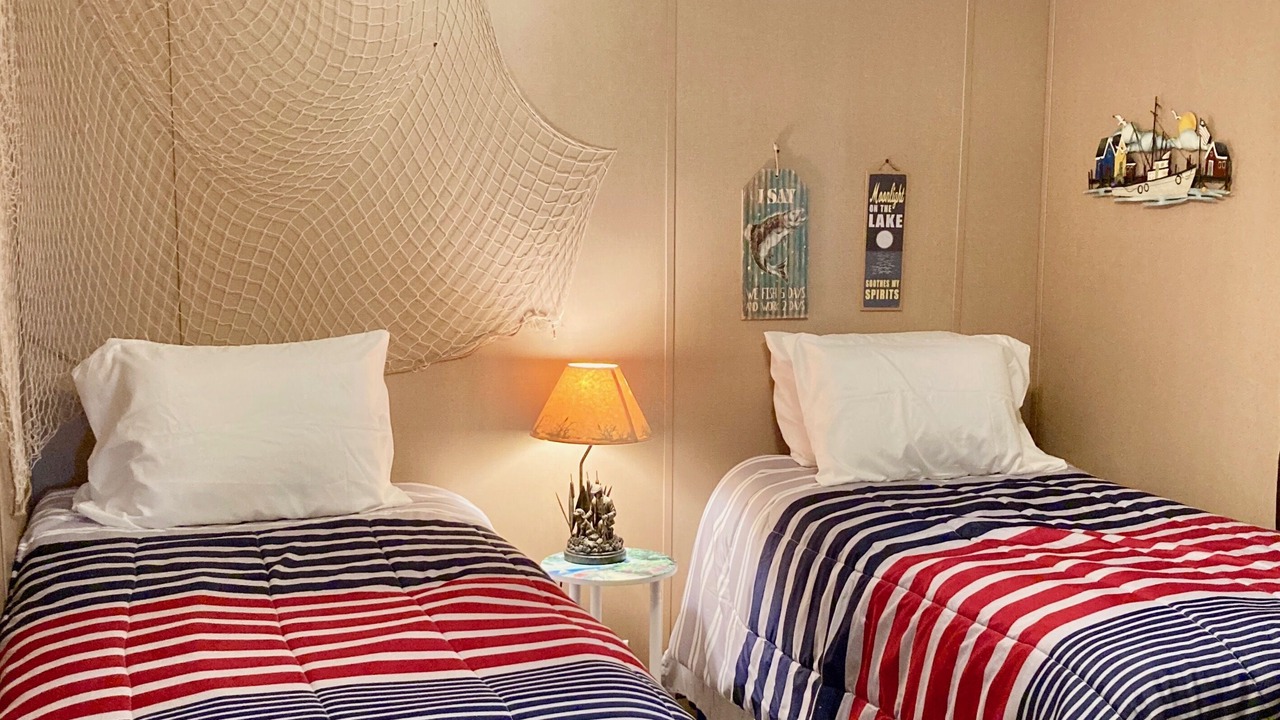 Photo of Bedroom in Huxley