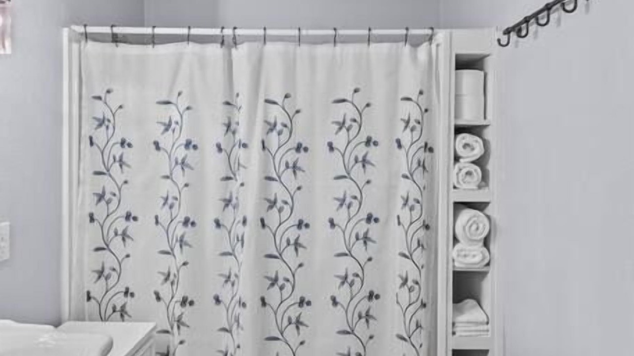 Photo of Bathroom in Broadmoor
