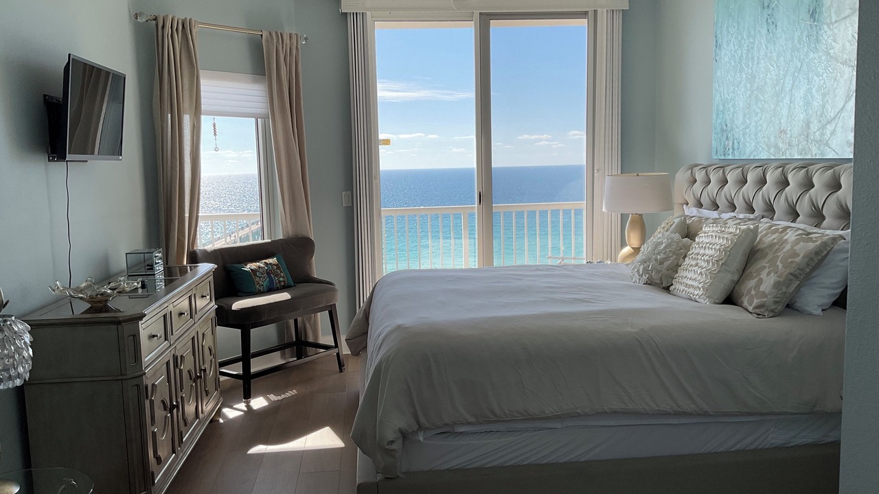 Photo of Bedroom in Navarre Beach