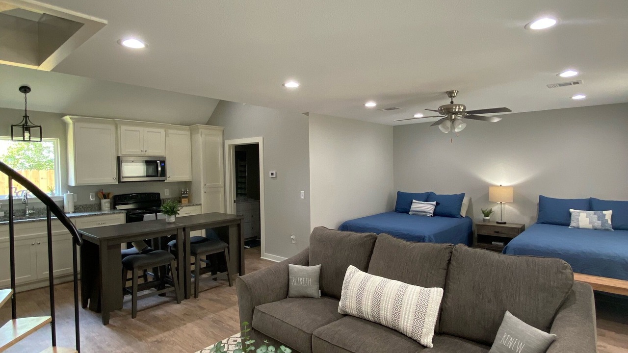 Photo of Livingroom in Zavalla