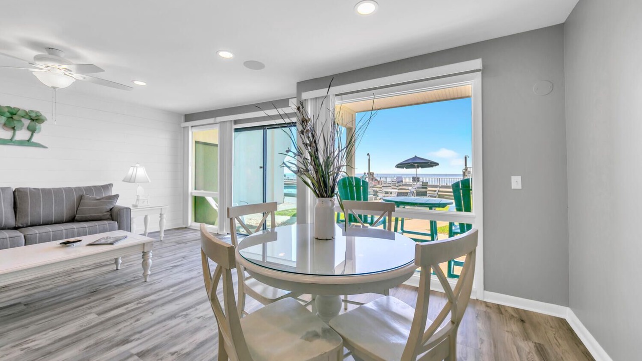 Photo of Livingroom in Fort Bay