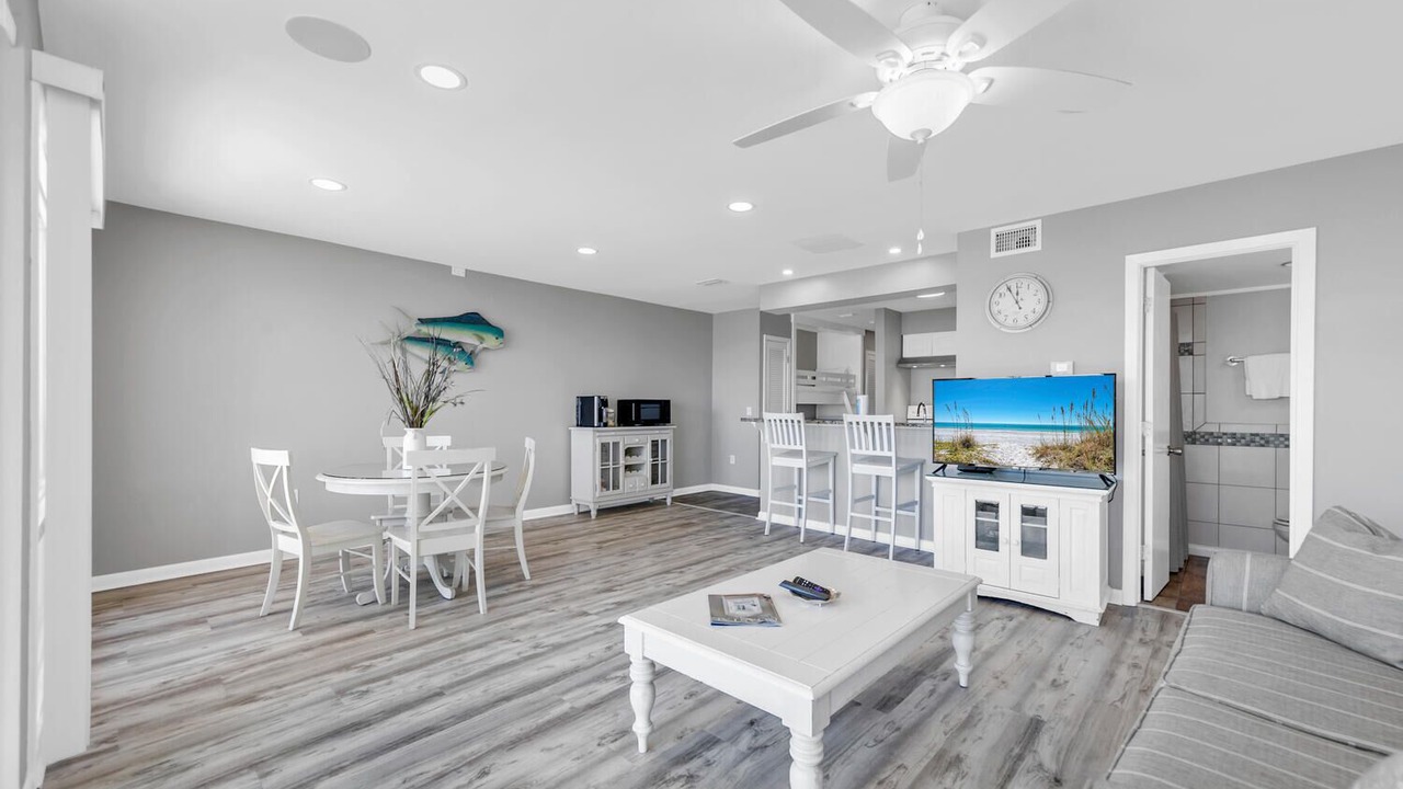 Photo of Livingroom in Fort Bay