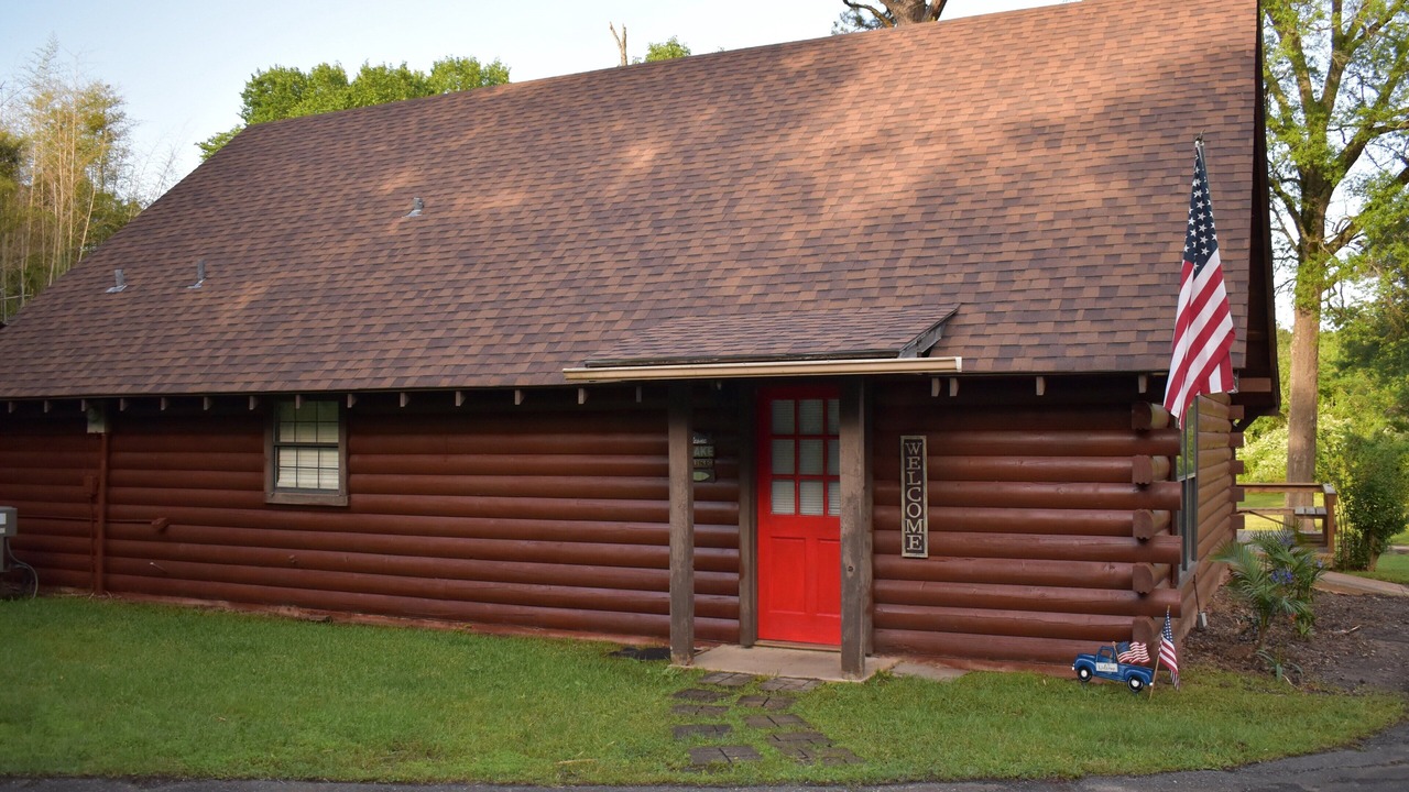 Photo of Outdoor in Uncertain
